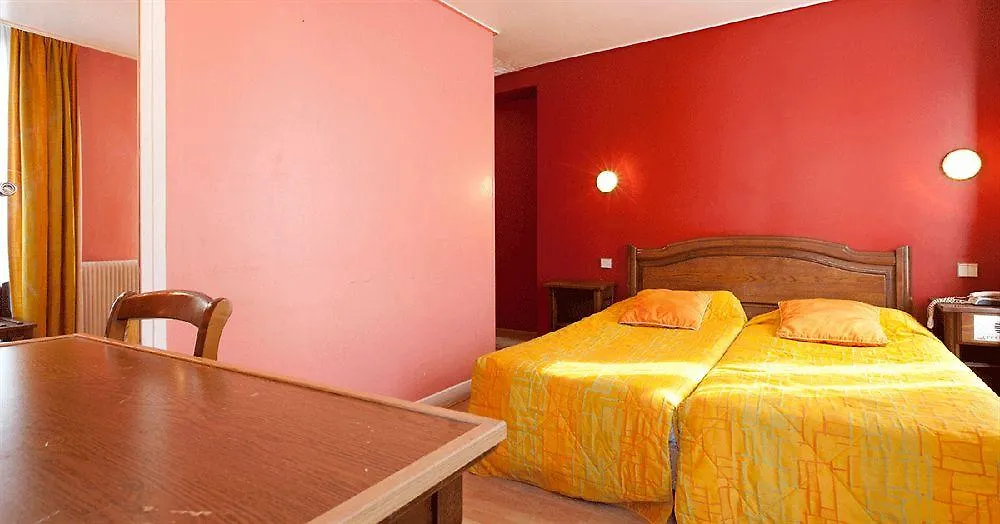 Hotel Bristol République 3*
