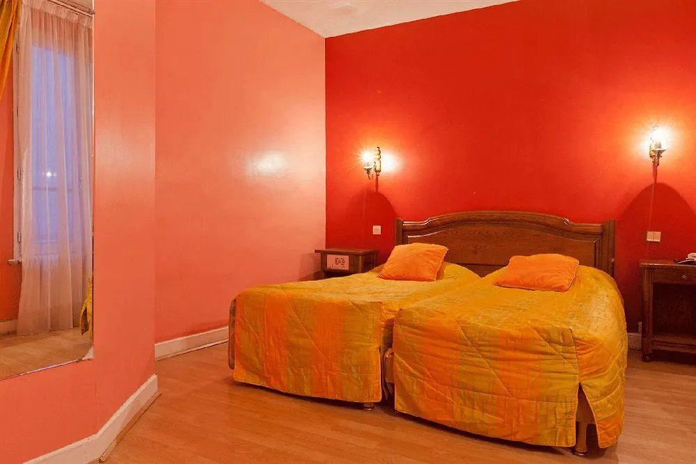 Bristol Republique Otel 3*