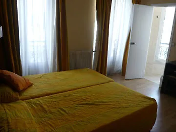 Bristol République Hotel 3*