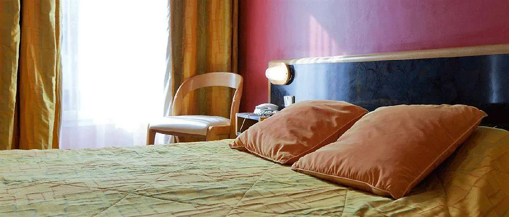 Hotel Bristol Republique Paryż